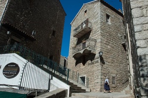 Hohe Steinhäuser in Sartene, Korsika